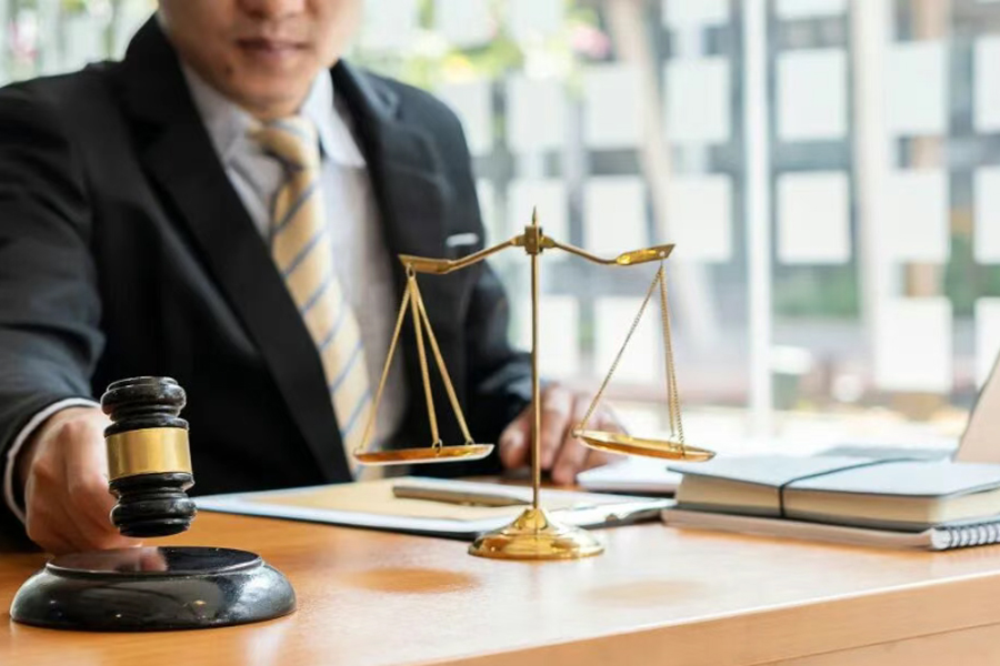 叁依律师代理劳动者应诉京东公司获首例竞业限制协议无效裁决